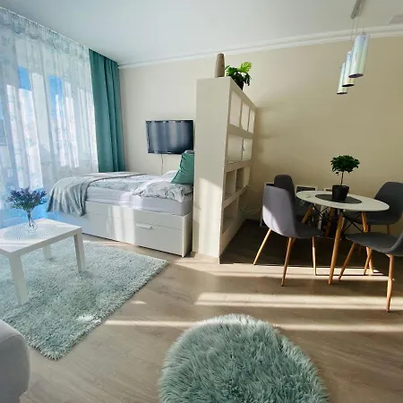 Zrinyi With Free Parking