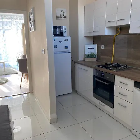 Zrinyi With Free Parking Apartament *