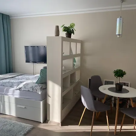 Zrinyi With Free Parking Apartament